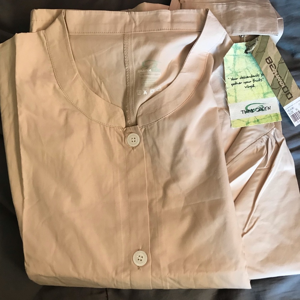 IguanaMed | Long Sleeve Scrub jacket Khaki